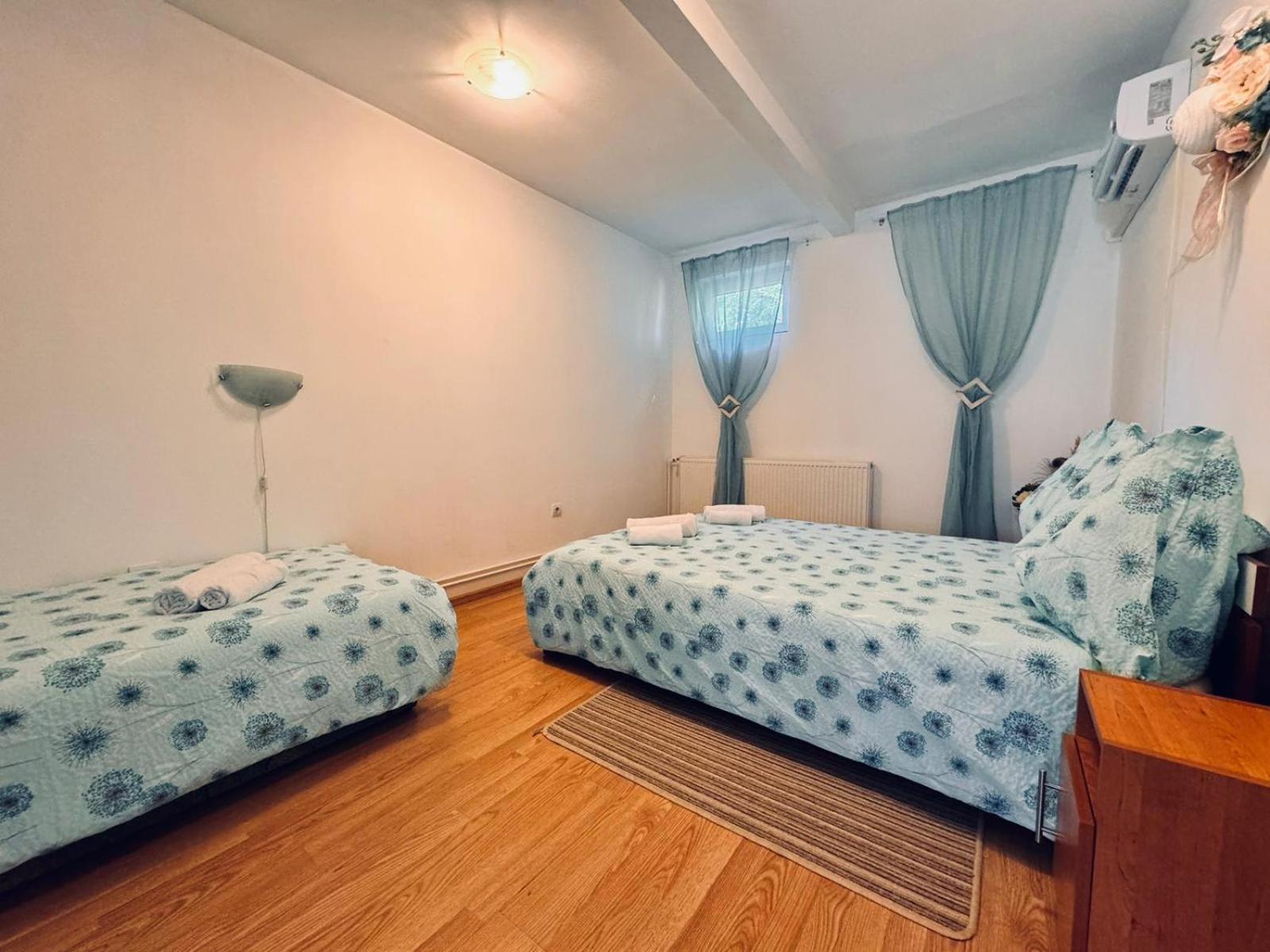 Hotel Pensiunea Schwartzy Makó Zewnętrze zdjęcie