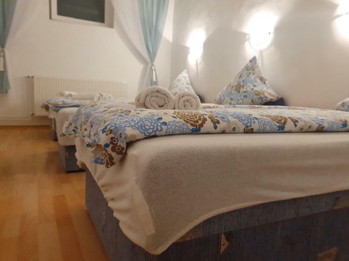 Hotel Pensiunea Schwartzy Makó Zewnętrze zdjęcie