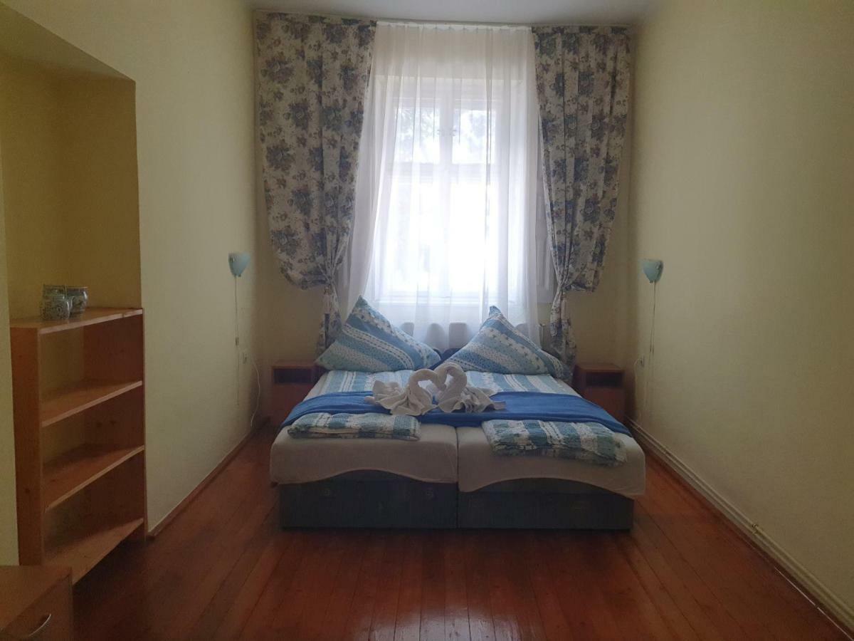 Hotel Pensiunea Schwartzy Makó Zewnętrze zdjęcie